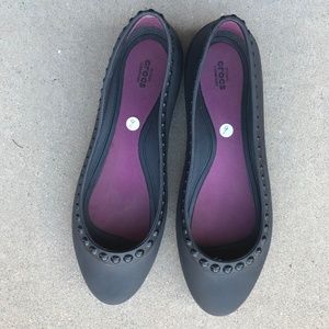 Crocs comfort raised dot ballet flats size 9